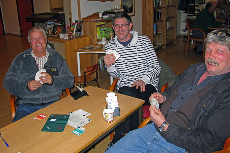 Bridgeklubben var ikkje død!